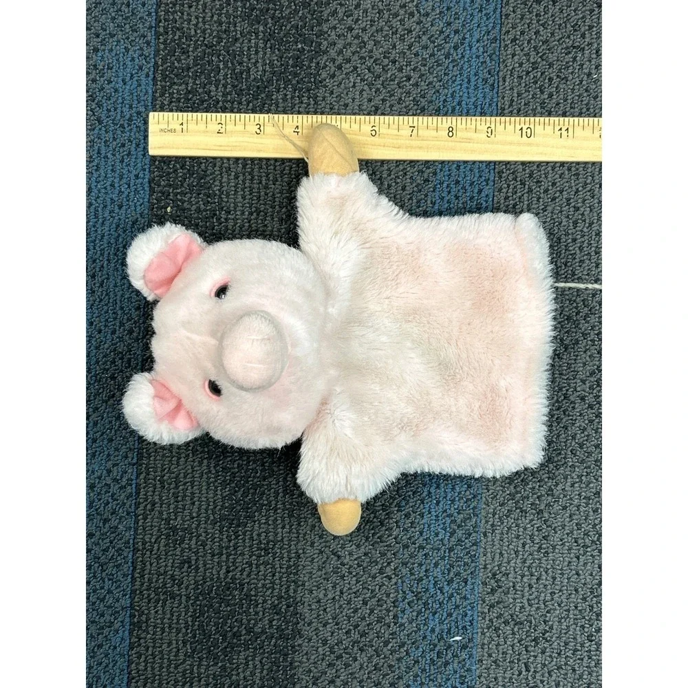 Applause adorable pig